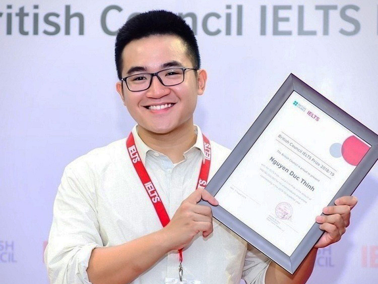 Nguyễn Đức Thịnh nhận giải IELTS Prize 2019. Ảnh: Nhân vật cung cấp