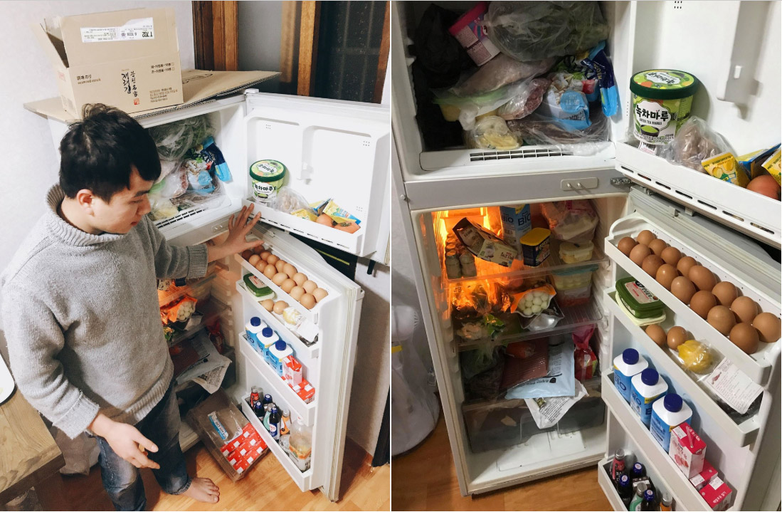 Tủ lạnh của Hữu Đức và bạn cùng phòng tích trữ đầy đồ ăn cầm cự mùa dịch. Ảnh: NVCC.