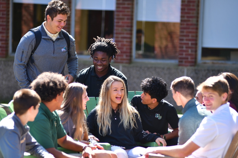 ssdh-holy-cross-catholic-high-school-hoc-sinh