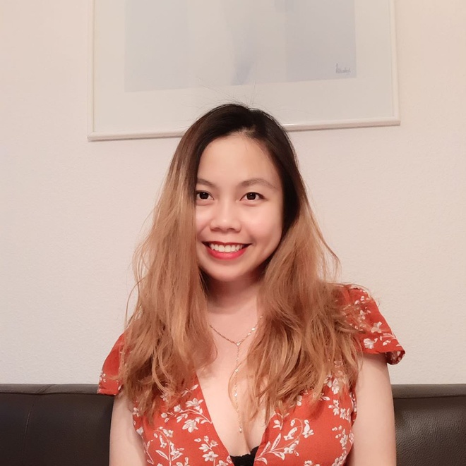 Thu Giang cùng nhiều bạn trẻ nhận dạy kèm ngoại ngữ để góp phần ủng hộ chống dịch Covid-19.
