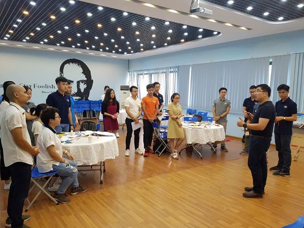 Sẽ có 30 suất học bổng ''Lãnh đạo xuyên Khủng hoảng'' dành cho các bạn trẻ xuất sắc.
