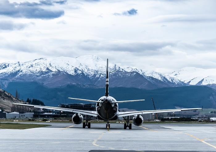This photo was taken in Queenstown Airport,NewZealand.