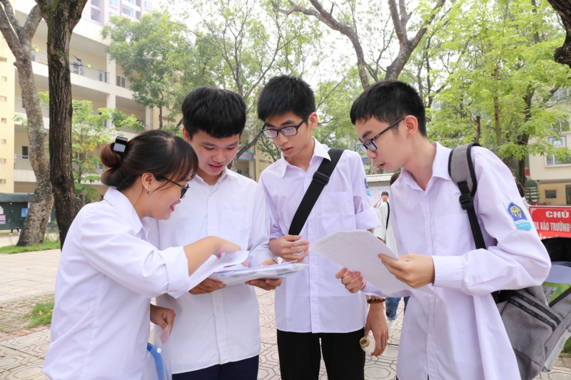ssdh-hoc-sinh-viet-nam-thi-cu1