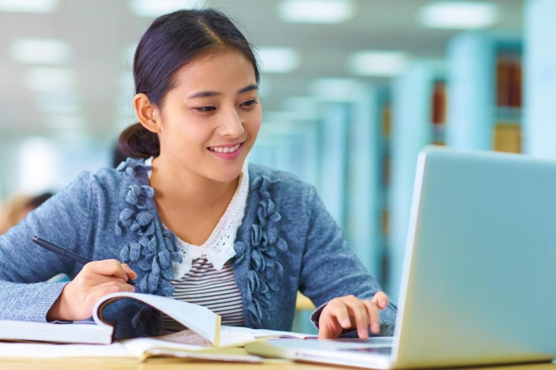 ssdh-sinh-vien-online-study2