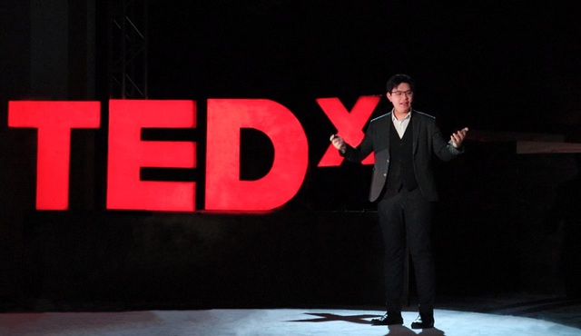 Hải phát biểu tại diễn đàn TEDxYouth.