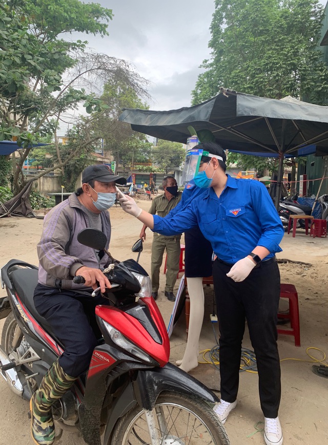 Đông Hải tham gia các dự án tình nguyện phòng chống dịch Covid-19 của Đoàn Thanh niên địa phương.