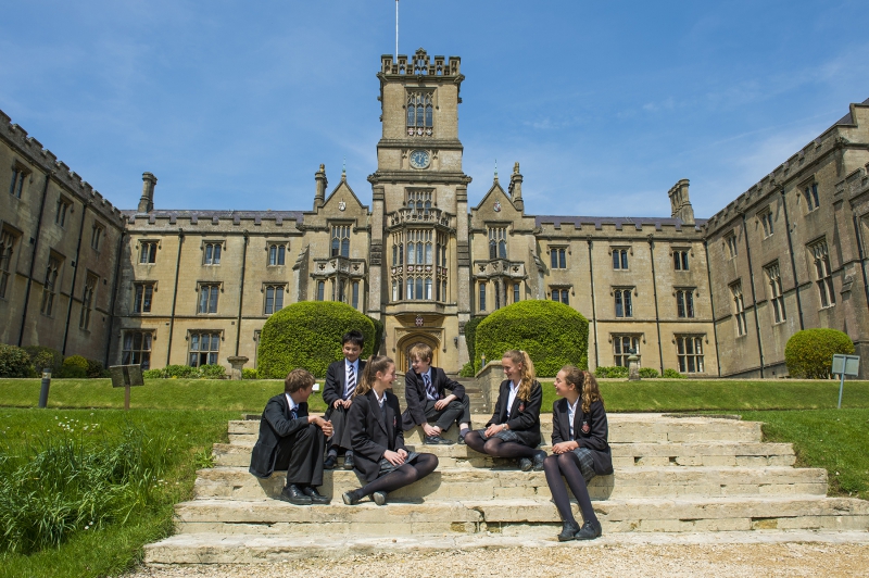 ssdh-kingswood-school-hoc-sinh-noi-tru
