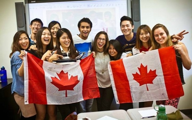 Du học sinh quốc tế tại Canada. Ảnh: ITN
