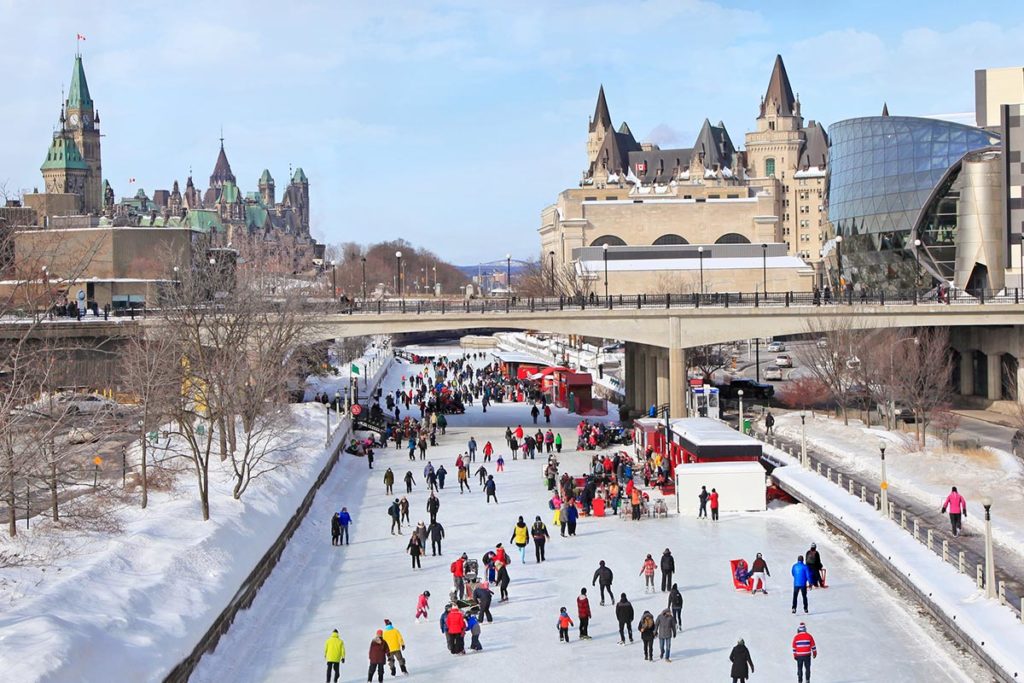 Ontario can nhieu nhan luc