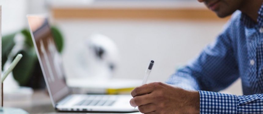 man-2562325_1920-860x375