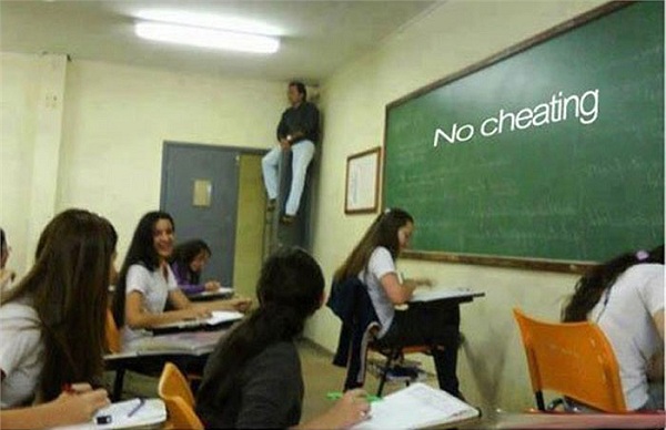 Trò lắm chiêu quay cóp, thầy phải cao tay hơn