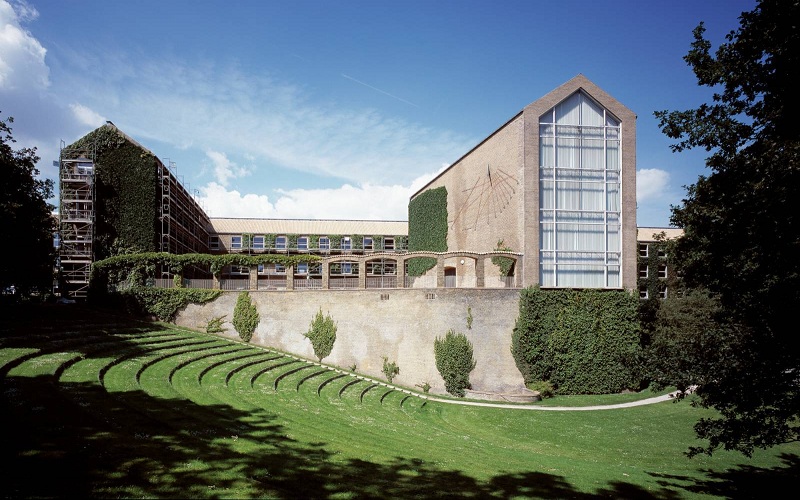 800Aarhus-University-Denmark