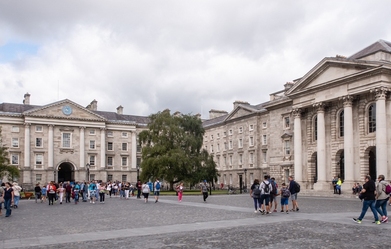 800Trinity-College-Dublin-Republic-of-Ireland