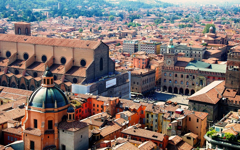 800University-of-Bologna-Italy