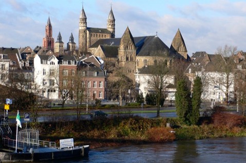 Maastricht-University-scholarship